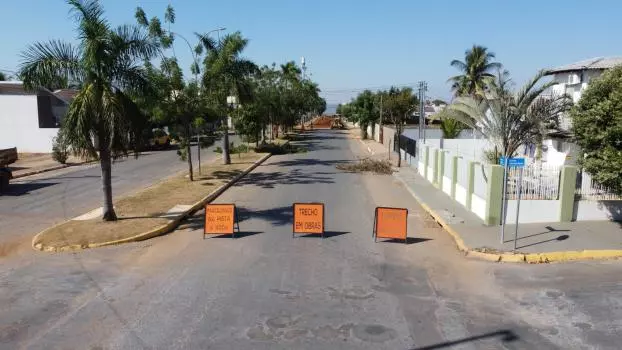 Primavera do Leste realiza investimento robusto em pavimentação asfáltica e rede de esgoto na região do São José